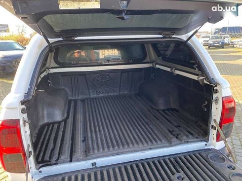 Toyota Hilux 2016 - фото 27
