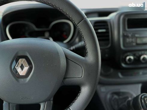 Renault Trafic 2020 - фото 11