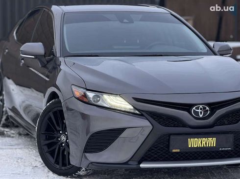 Toyota Camry 2022 - фото 5