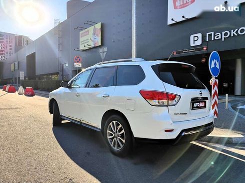 Nissan Pathfinder 2015 - фото 12
