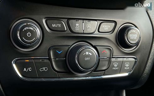 Jeep Cherokee 2018 - фото 18
