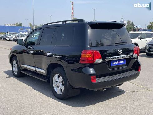 Toyota Land Cruiser 2012 - фото 9
