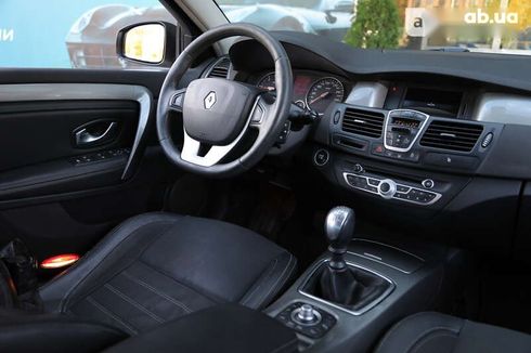 Renault Laguna 2011 - фото 10