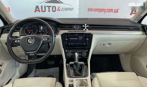 Volkswagen Passat 2017 - фото 11