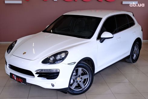 Porsche Cayenne 2012 белый - фото 2