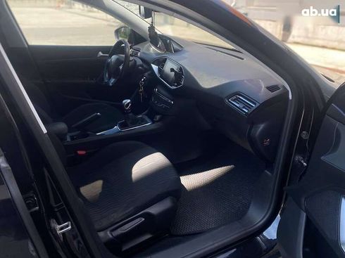 Peugeot 308 2016 - фото 17