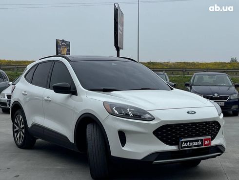 Ford Escape 2020 белый - фото 11