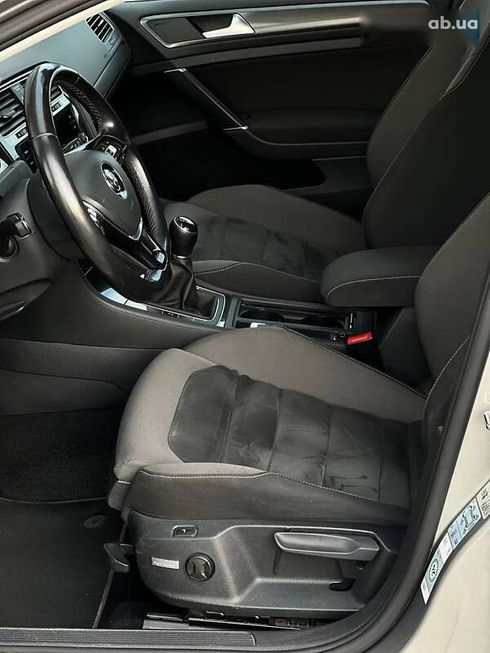 Volkswagen Golf 2019 - фото 24
