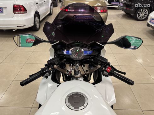 Honda VFR 2014 белый - фото 6