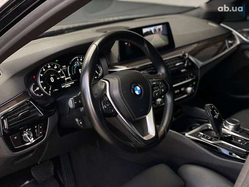 BMW 5 серия 2018 - фото 22