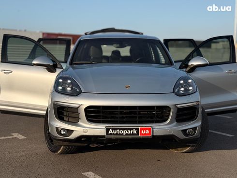 Porsche Cayenne 2016 серый - фото 26