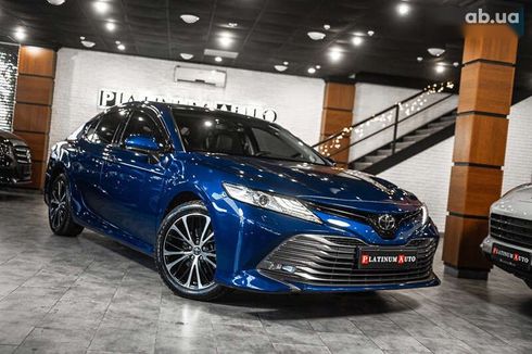 Toyota Camry 2019 - фото 10