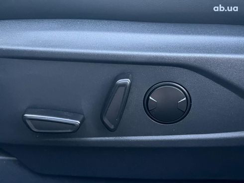 Ford Mustang Mach-E 2023 черный - фото 21