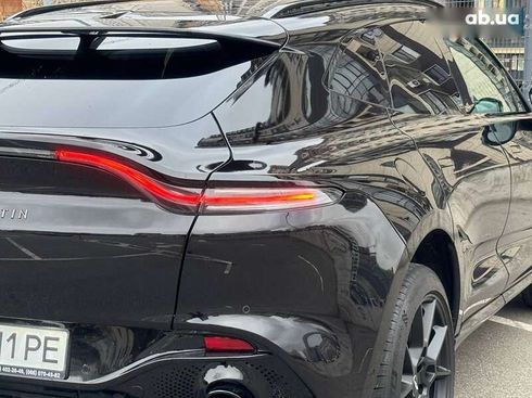 Aston Martin DBX 2021 - фото 9