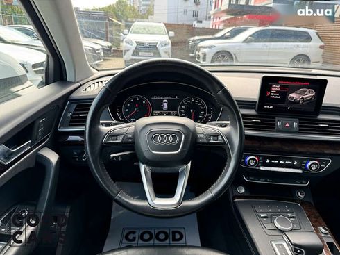 Audi Q5 2017 - фото 13