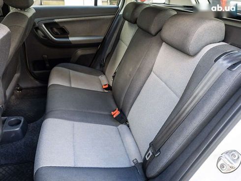 Skoda Fabia 2013 - фото 12
