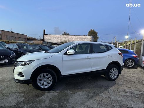 Nissan Qashqai 2019 белый - фото 3