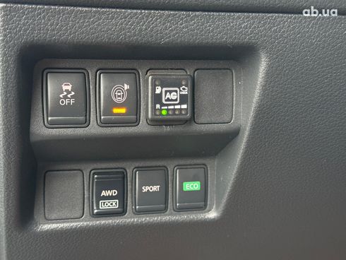 Nissan Rogue 2017 зеленый - фото 17