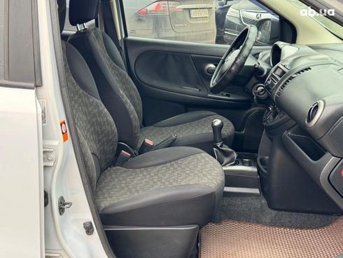 Nissan Note 2008 серый - фото 21