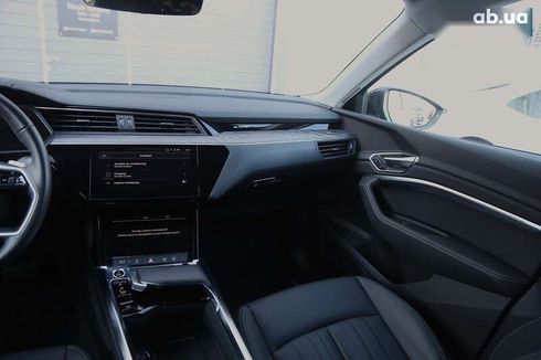 Audi E-Tron 2022 - фото 15