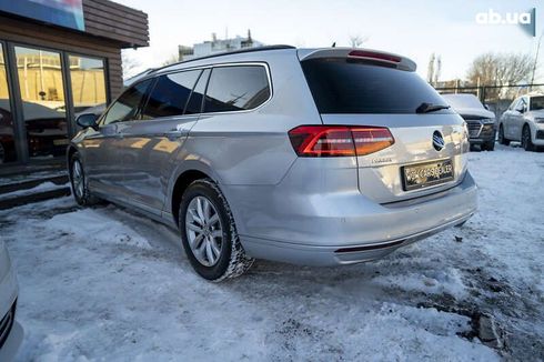 Volkswagen Passat 2018 - фото 12