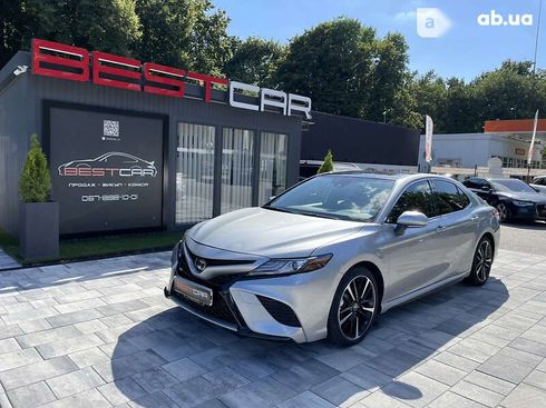 Toyota Camry 2020 - фото 2