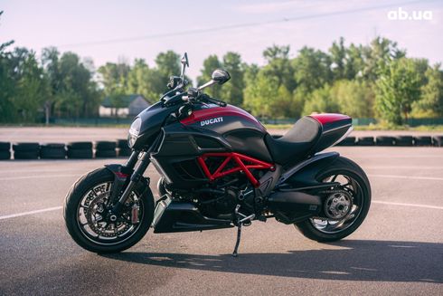 Ducati DIAVEL 2012 красный - фото 15