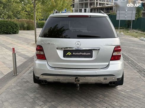 Mercedes-Benz M-Класс 2008 - фото 16