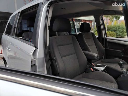 Opel Zafira 2009 - фото 29