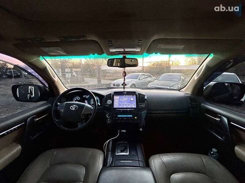 Toyota Land Cruiser 2007 - фото 28