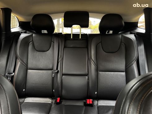 Volvo V40 2015 черный - фото 21