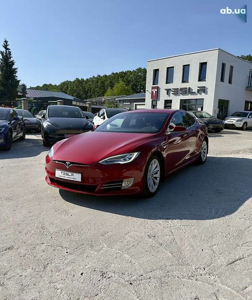 Tesla Model S 2017 - фото 12