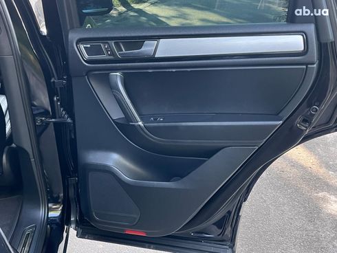 Volkswagen Touareg 2011 черный - фото 81