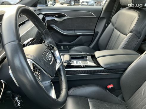 Audi A8 2018 - фото 20