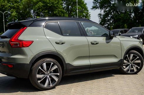 Volvo XC40 2021 - фото 11