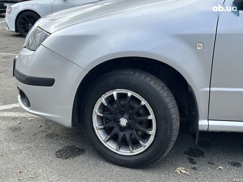 Skoda Fabia 2006 - фото 13