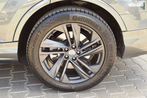 Audi Q7 2020 - фото 24