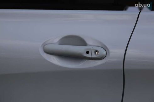 Nissan Versa 2017 - фото 25