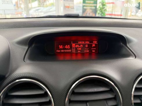 Peugeot 308 2012 - фото 23