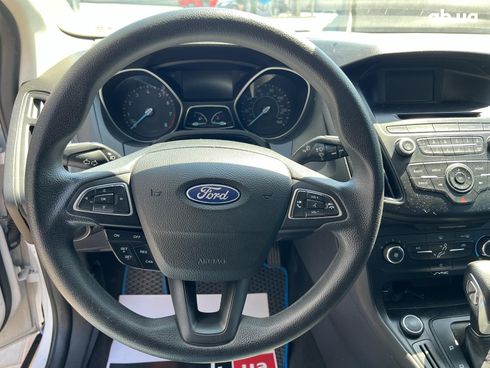 Ford Focus 2017 белый - фото 21