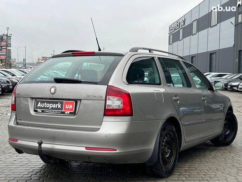 Skoda Octavia 2010 серый - фото 7