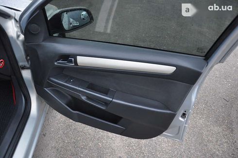 Opel Astra 2007 - фото 22