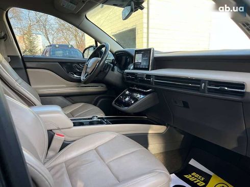 Lincoln Corsair 2020 - фото 28
