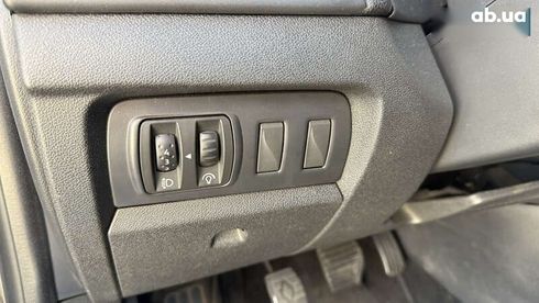 Renault Fluence 2013 - фото 19
