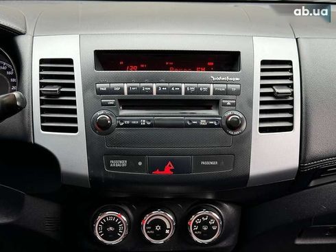 Mitsubishi Outlander 2012 - фото 24