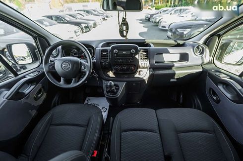 Opel Vivaro 2016 - фото 19