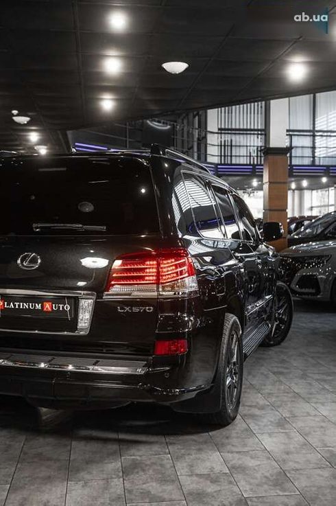 Lexus LX 2015 - фото 10