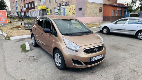 Kia Venga 2012 бежевый - фото 3