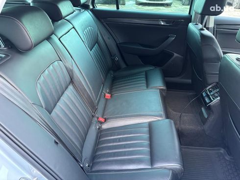 Skoda Superb 2019 серый - фото 41