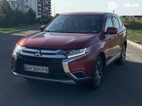 Mitsubishi Outlander 2017 - фото 22